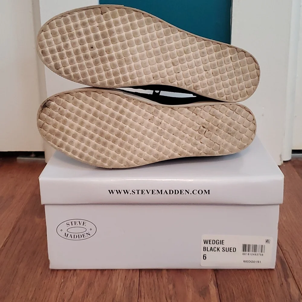Steve Madden suede wedge sneaker - Picture 4 of 4